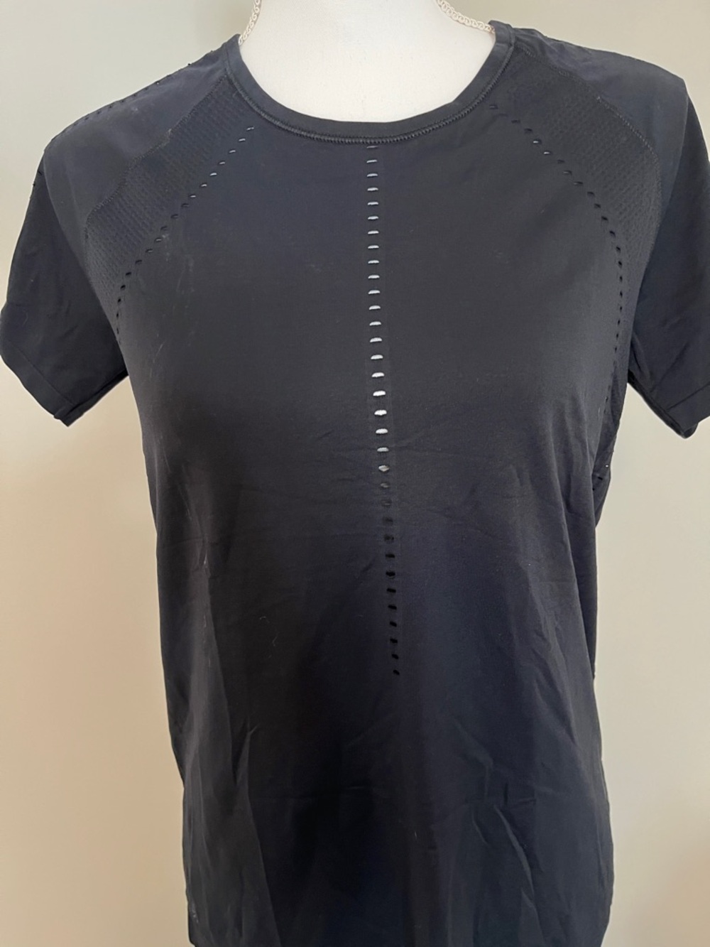 Athleta Black Short Sleeve Cutout Crew Tee